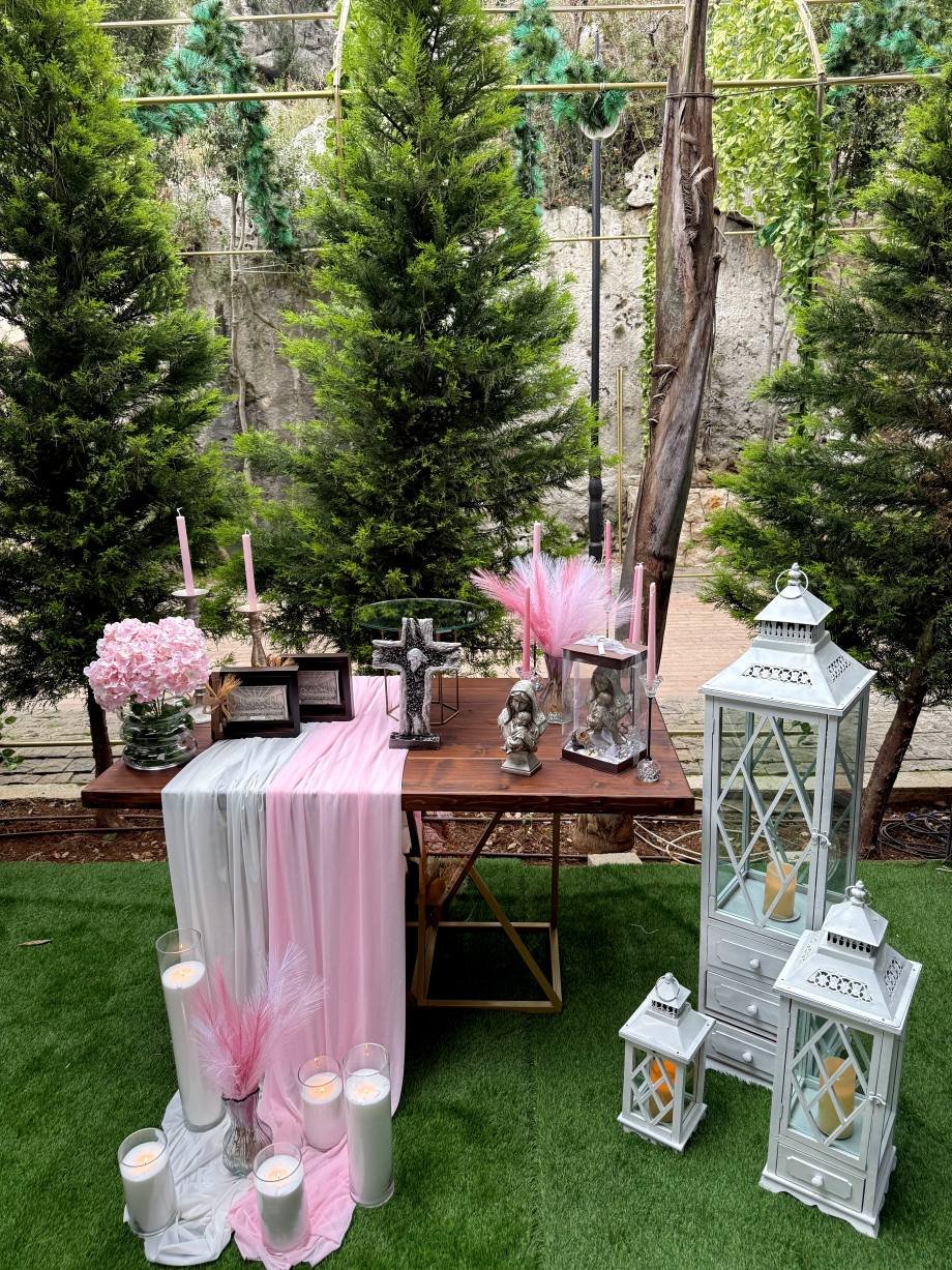 Basic White and Pink with Lanterns