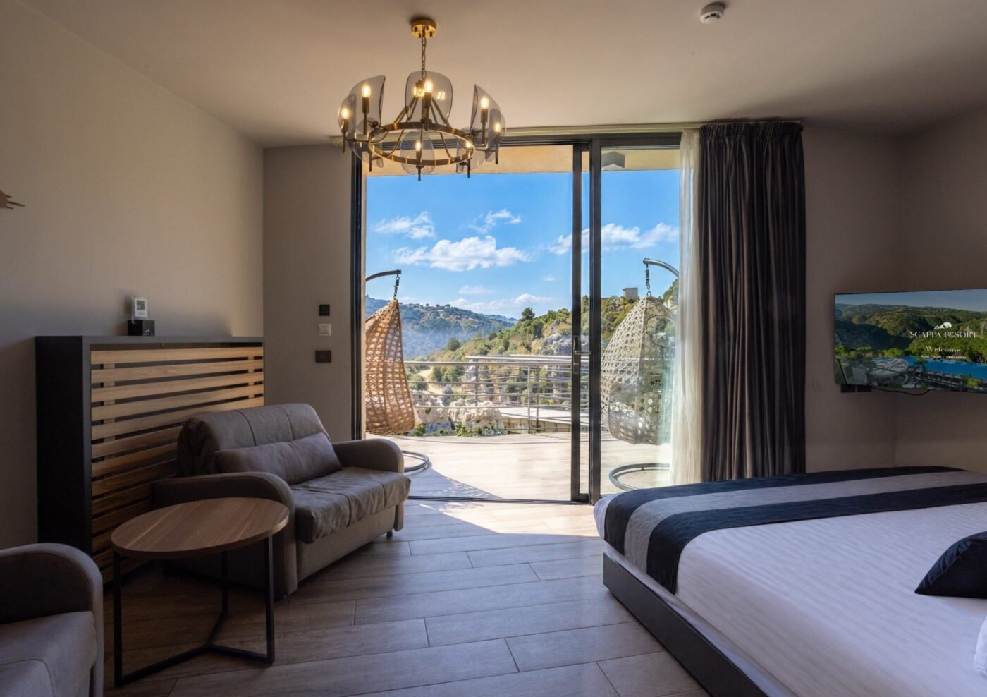 Cliff Room