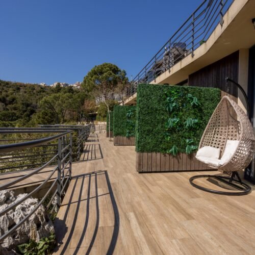 Cliff Room