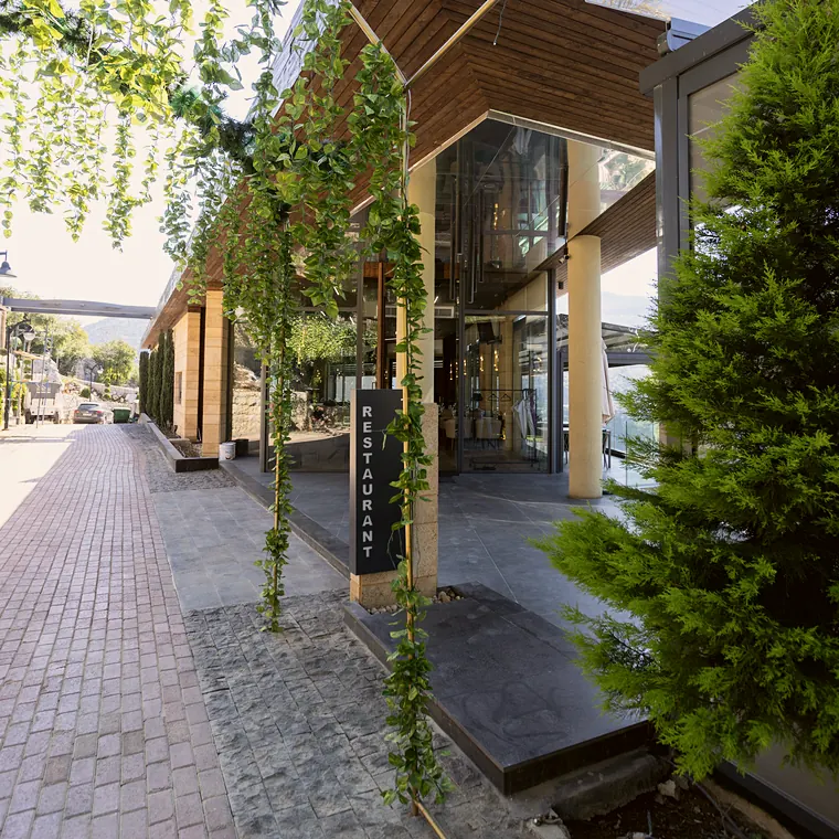 Entrance of the Scappa restaurant